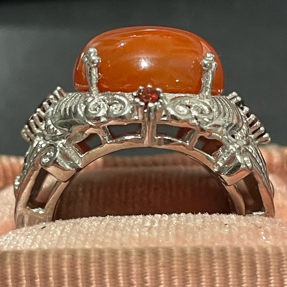 Huge Karis STS Red Agate Mozambique Cabochon Statement Ring Sz8 NWOT - Picture 4 of 10
